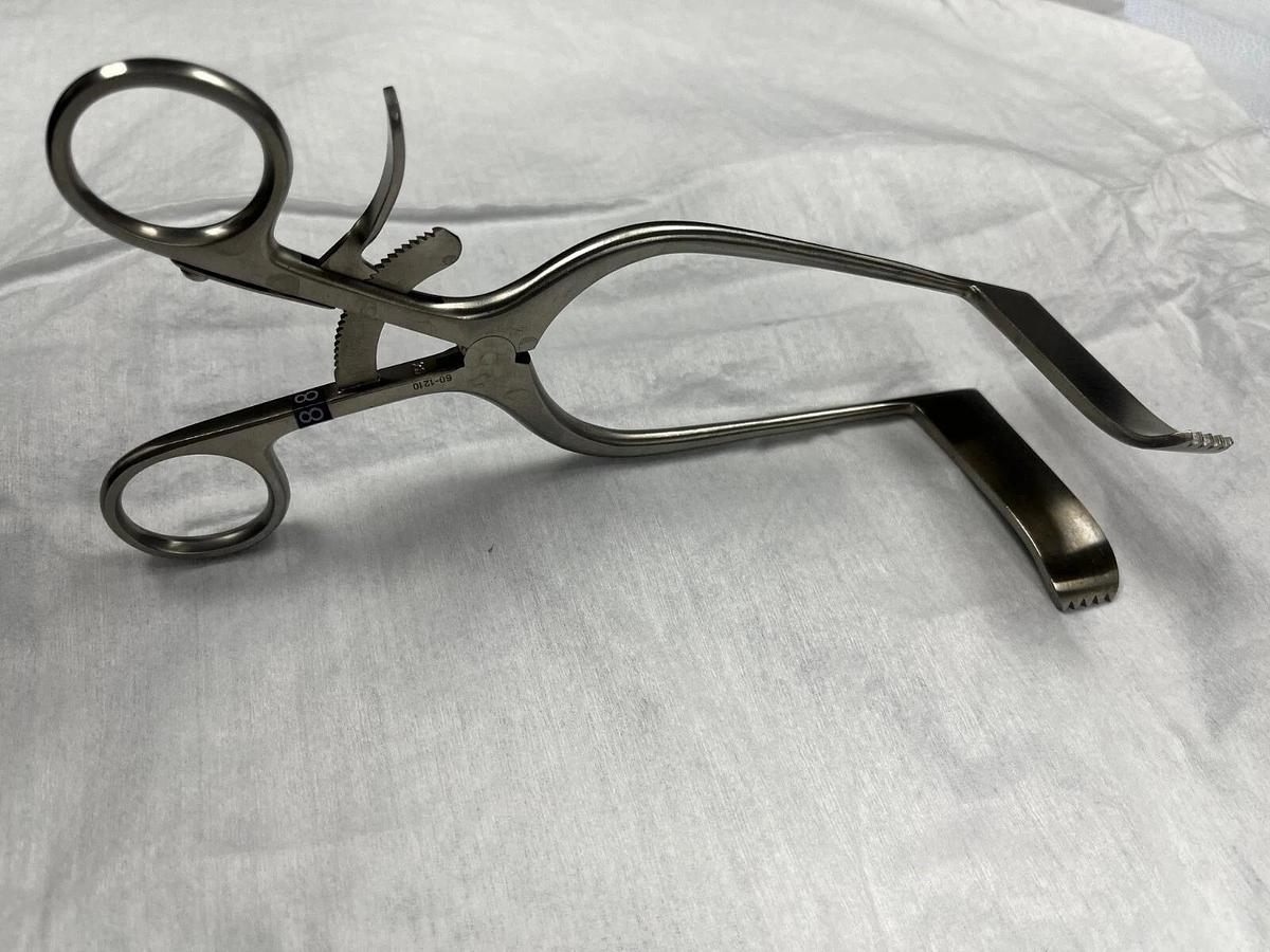 Used Jarit 205-244 Retractor Blades