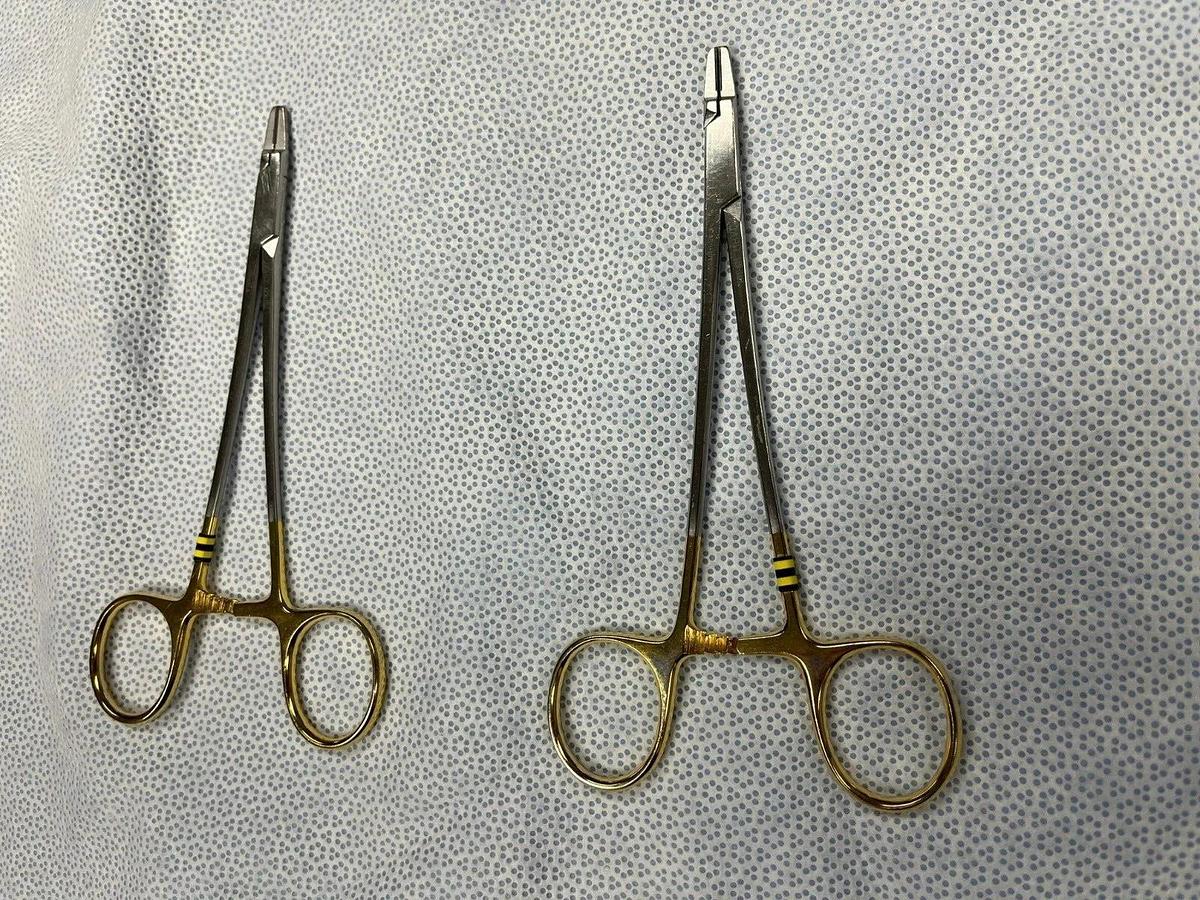 Used Integra Jarit Ryder Needle Holder 121-161 - Carb Bite Serrated Jaws 5-3/4"