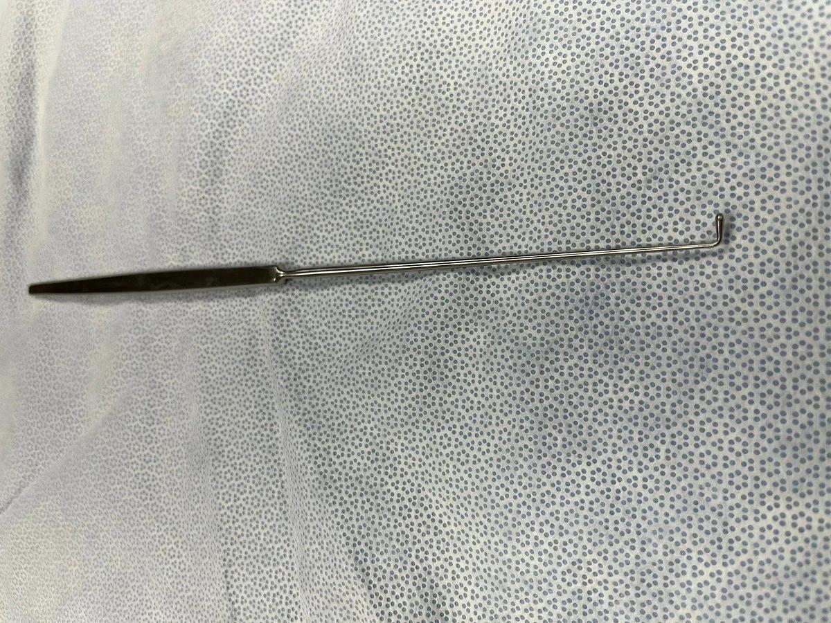 Used Symmetry Surgical Cushing Hook 20-2236 - 6mm
