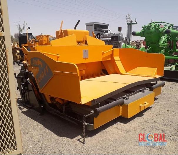 Used Item 0279 : 2001 Leeboy L1000R Asphalt Paver
