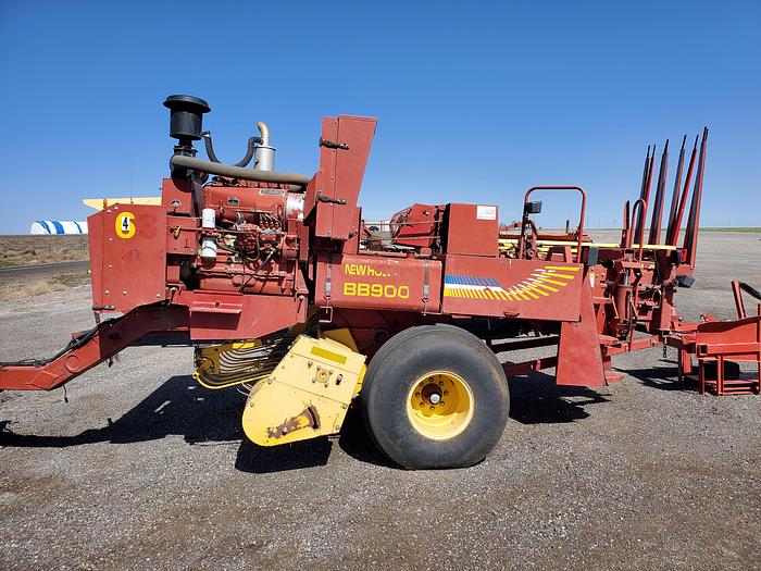 Used New Holland BB900 Baler w/ 14 x 21 Chamber
