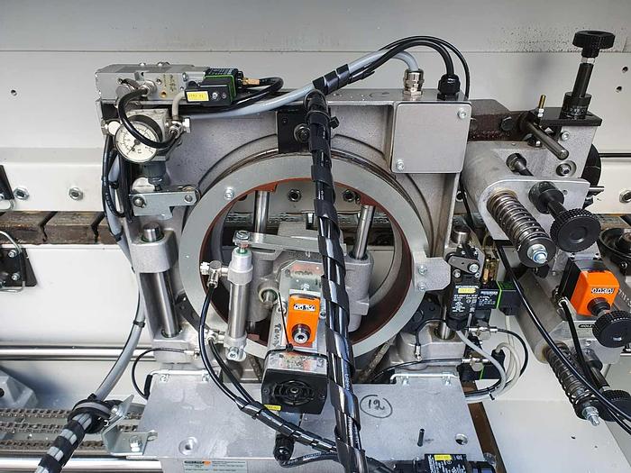 Used 2003 Holzher Germany HOLZHER Sprint edge banding machine type 1417