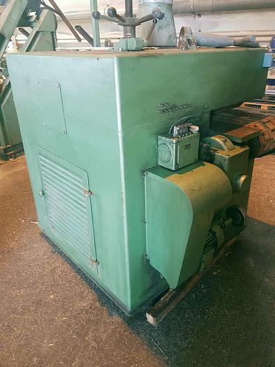 Used 1985 Standard HJO Multi rip saw SM 90