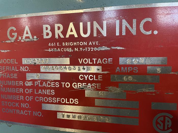 Used 2005 Braun 4 station feeder