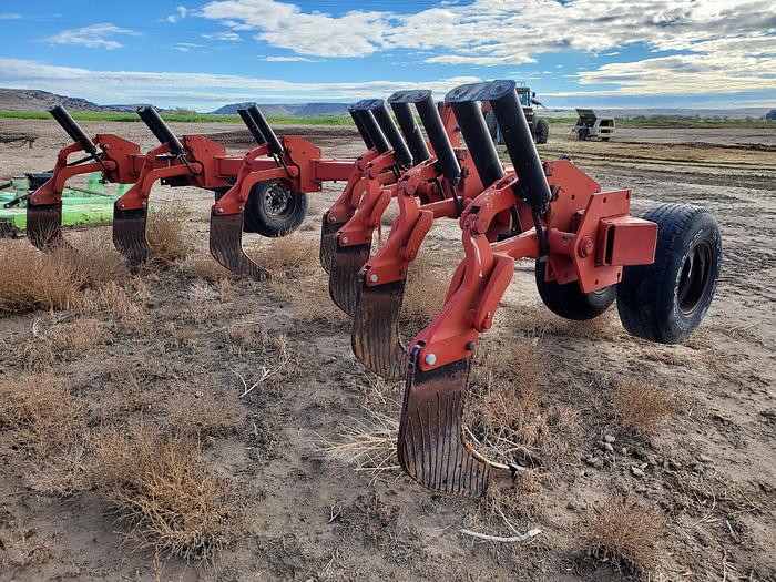 Used Case 6814 Ripper - 7 Shank