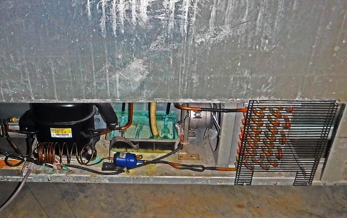 Used USED TURBO-AIR 3-DOOR REFRIGERATED SANDWICH PREP TABLE, MODEL MST-72-30