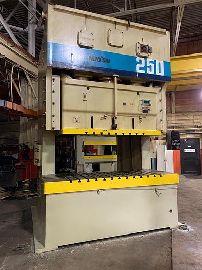 275 ton Komatsu 2pt. Gap Frame Press