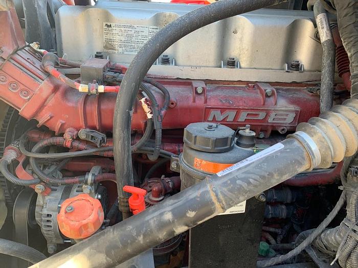Used 2013 MACK CXU613