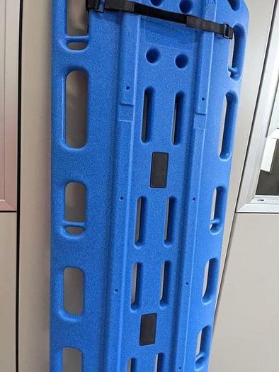 I Giovanniti  - Hybriboard stretcher - Hybriboard barella  Hybriboard