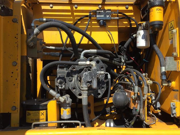 Usato 2006 JCB JS235 HD