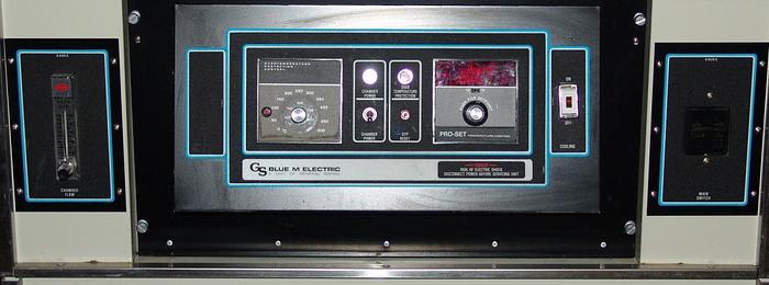 Used 16.5''W x 19.7"H x 18"L Blue M 206 Inert Gas Clean Room Cabinet Oven, 500°F, 208V Single Phase