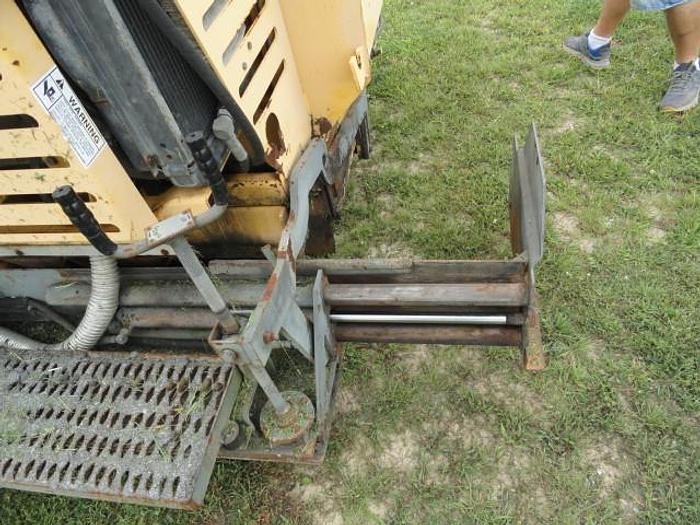 Used GEHL 1694 Paver