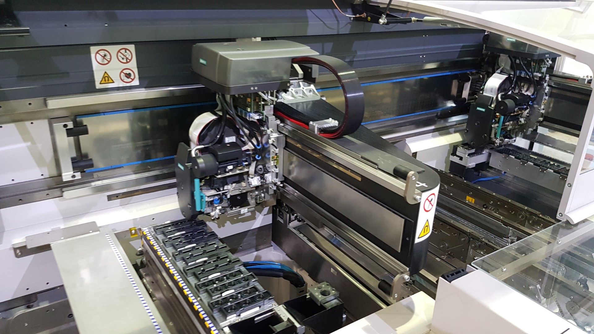 Used Siplace HF3 Pick & Place