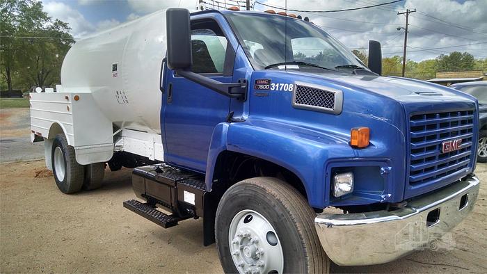 2004 GMC TOPKICK C7500 LPG TANK TRUCK
