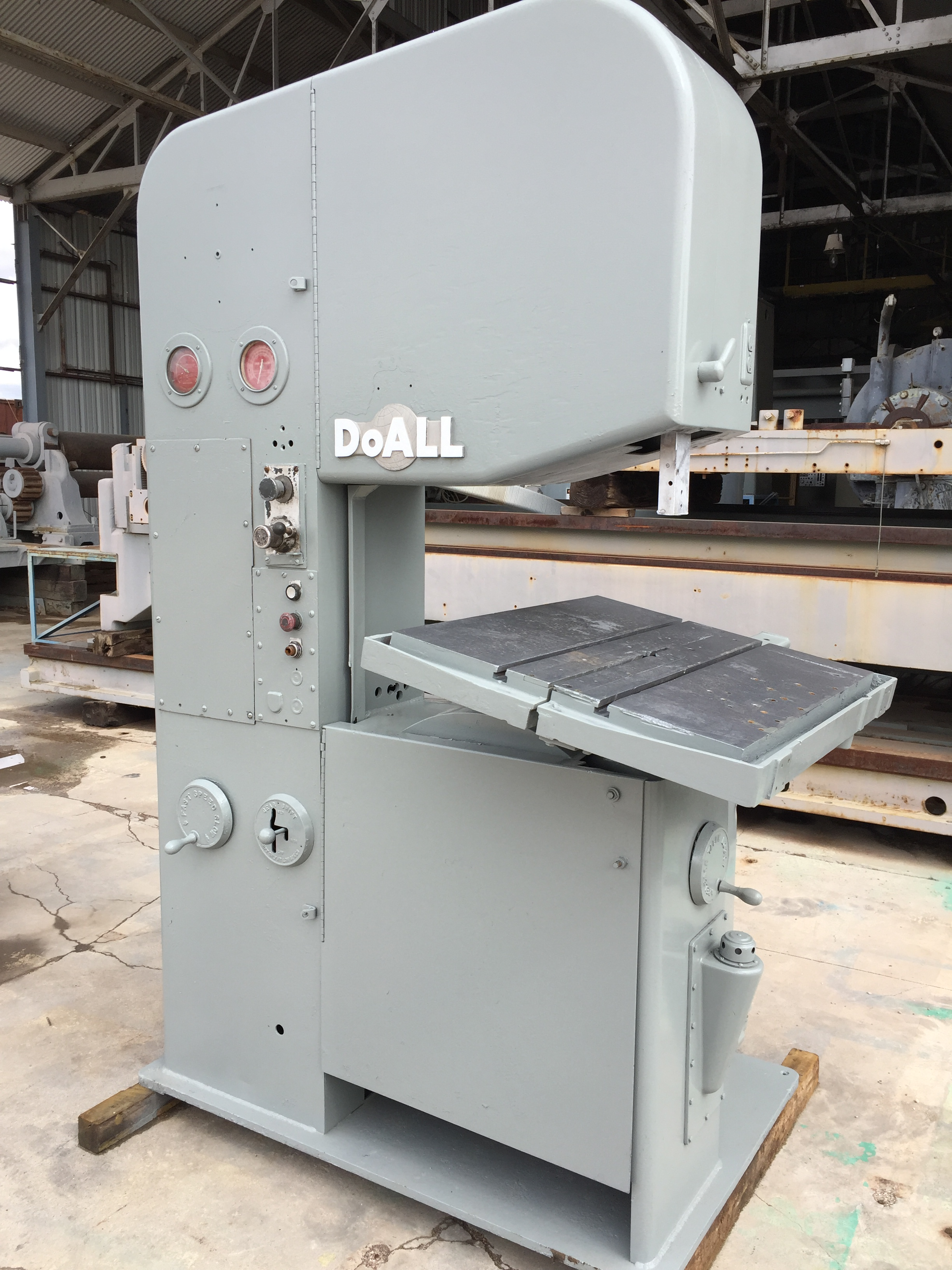 Used 26” DoAll Mdl. 2612-2H Vert. Band Saw #3953