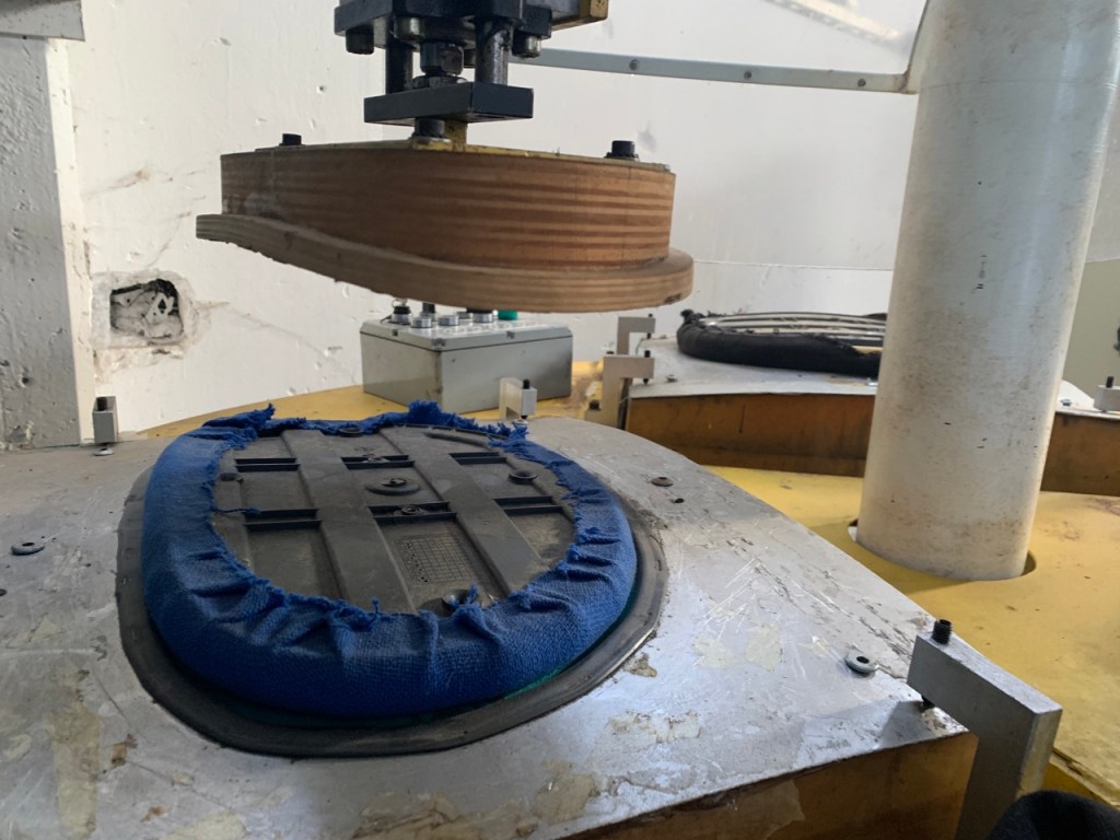 Usato Giostra per incollare a tre stazioni Omef