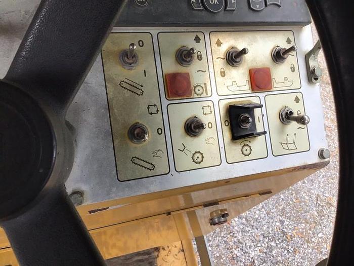 Used 2011 Caterpillar PM-102