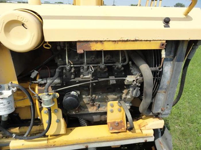Used GEHL 1694 Paver