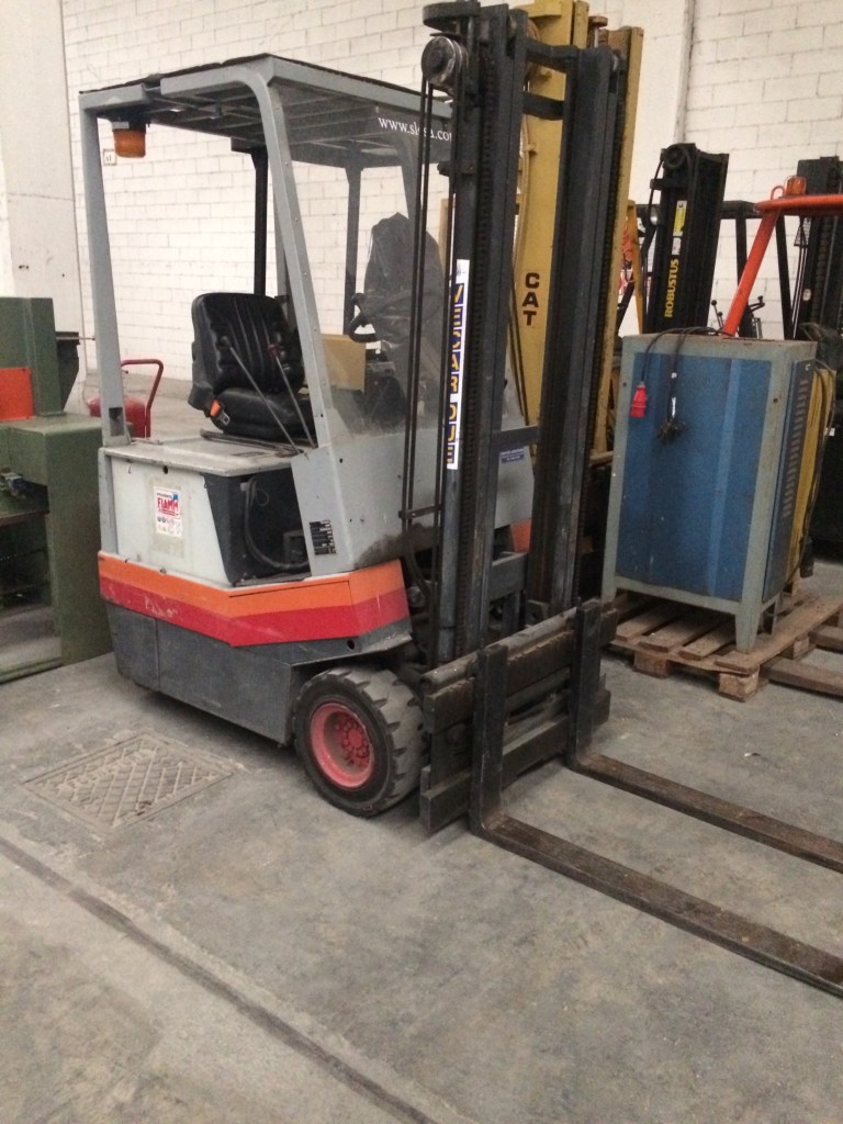 Usato SOLLEVATORI ELETTRICI DI VARIE MARCHE E MODELLI