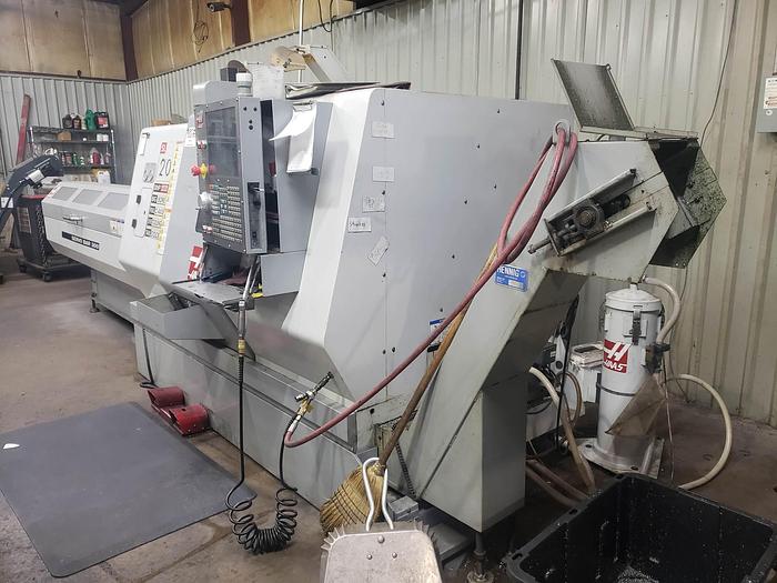 Used 2008 HAAS SL-20TB CNC Turning Center with Live Tooling Tailstock & Bar Feeder