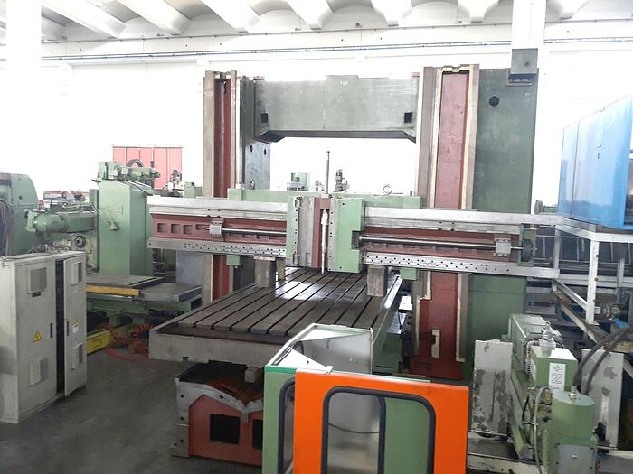 Used Milling Bed Type CNC FLP 1000