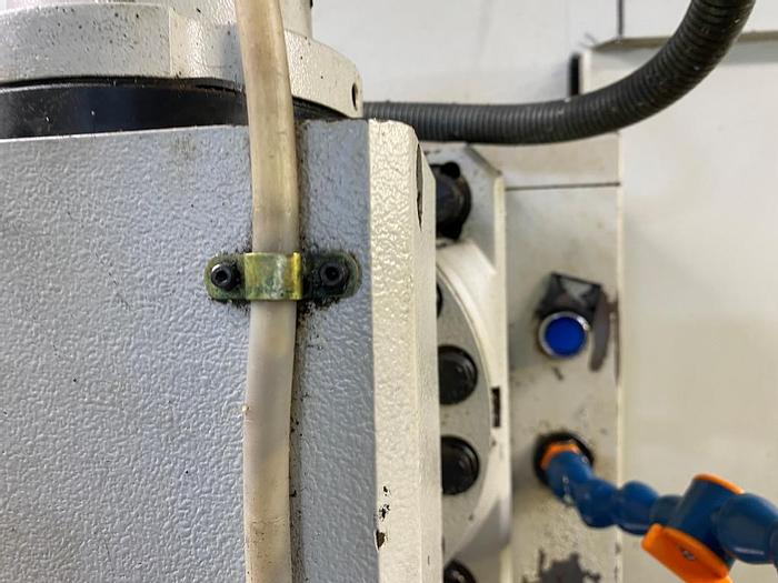 Used 1994 Mikron UME 560 3 Axis Machine CNC Milling Machine