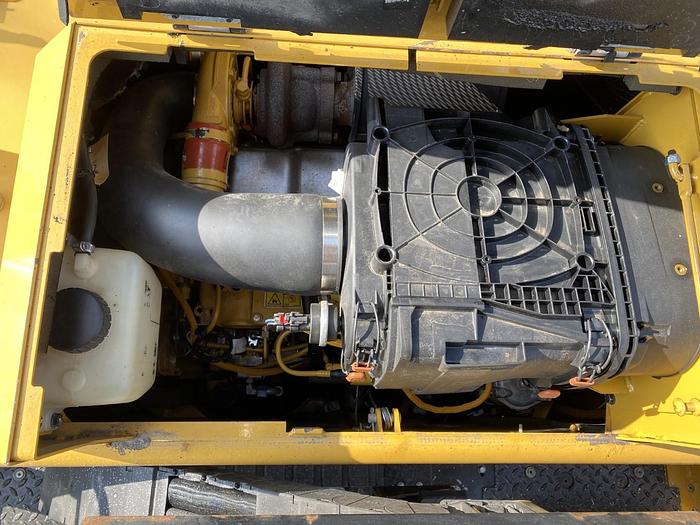 Usato 2015 CATERPILLAR AP 300D