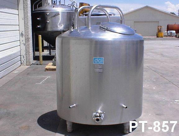 Usado 300 GALLON PROCESSOR TANK.  DCI SERIAL 84-D-3041