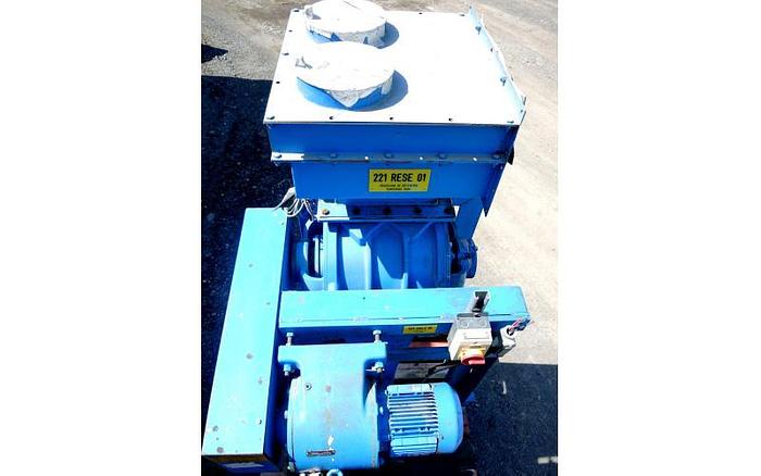 D'occasion USED ROTARY AIR LOCK VALVE, SIZE: 7" X 13", STAINLESS STEEL