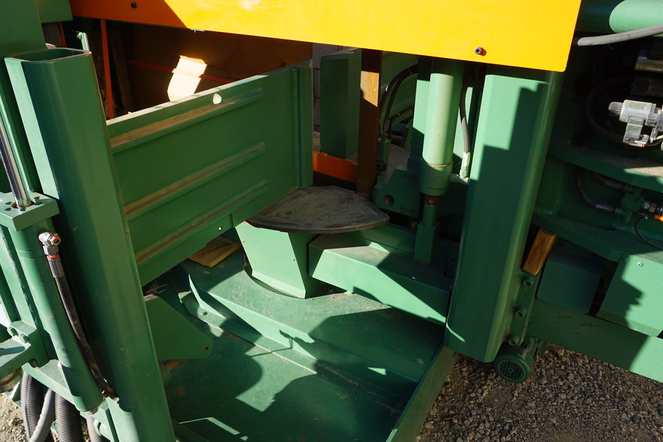 Used 2018 PEDDINGHAUS 1100-510 DOUBLE MITRE SAW