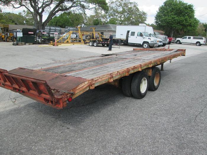 Used 1990 Crosley 22' 12 Ton Tilt Equipment Trailer