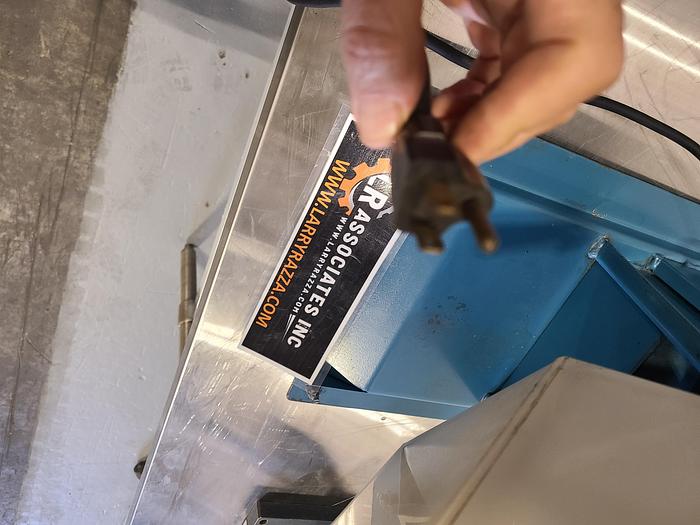 Used Parts Tumbler for Finishing & Deburring Metal or Plastic Parts.