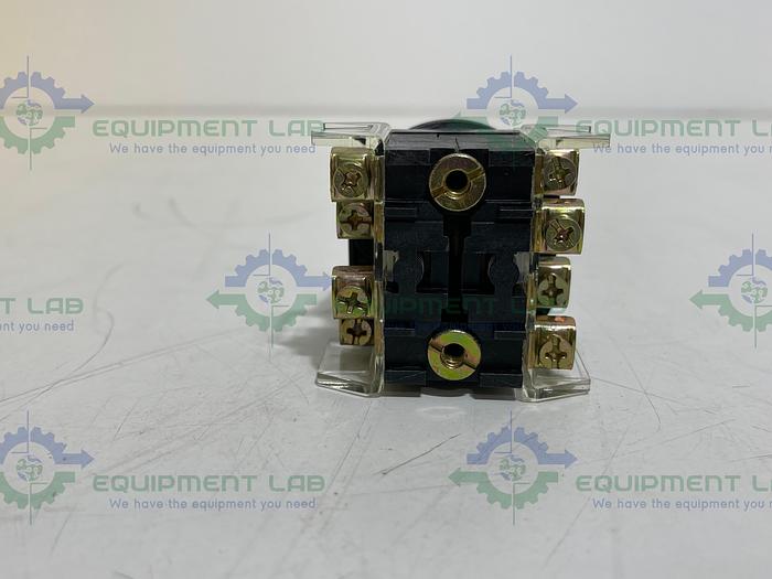 Allen Bradley 800T-A1B Ser. T Flush Head Green Push Button