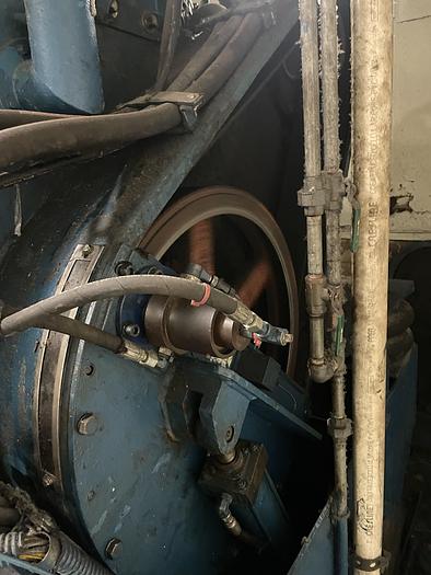 Used Ellis 900lb washer extractor