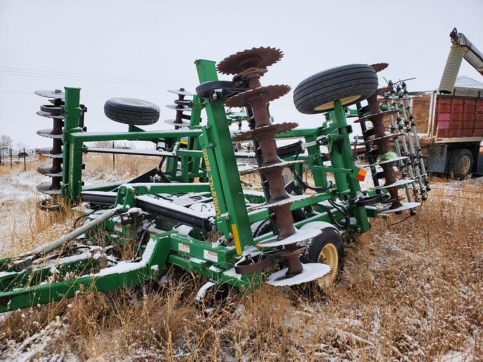 Used 22' Great Plains 2200TT Turbo-Till