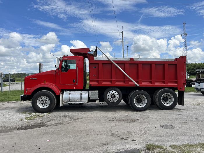 Used 2011 Kenworth T800 Tri-Axle Dump Truck  #5596