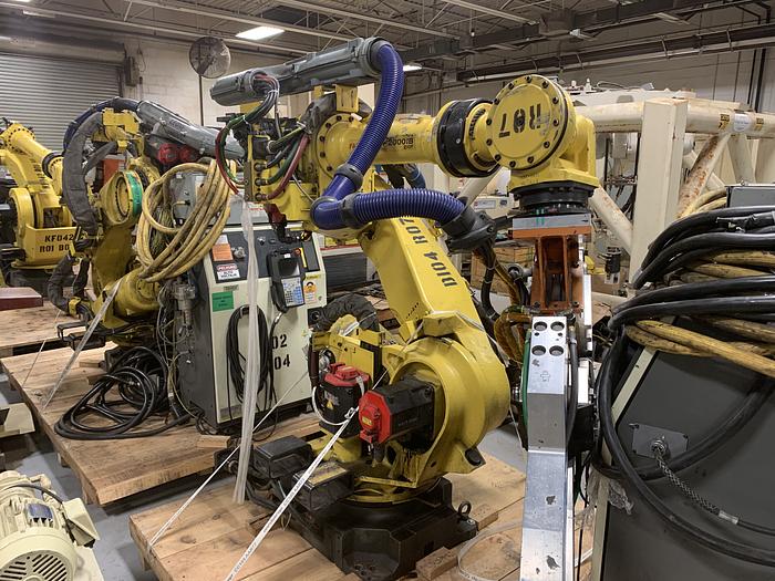 Used FANUC R2000iB/210F 210KG X 2655MM REACH 6 AXIS CNC ROBOT W/R30iA CONTROLS WITH ARO SERVO GUN