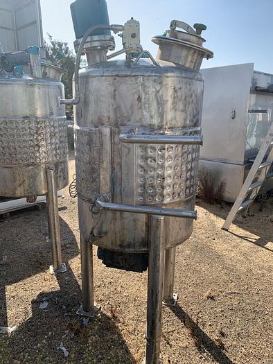 Used Tank, 100 Gallon, S/st, Jkt, Agit, DT/DB, 28" x 32" #S742662