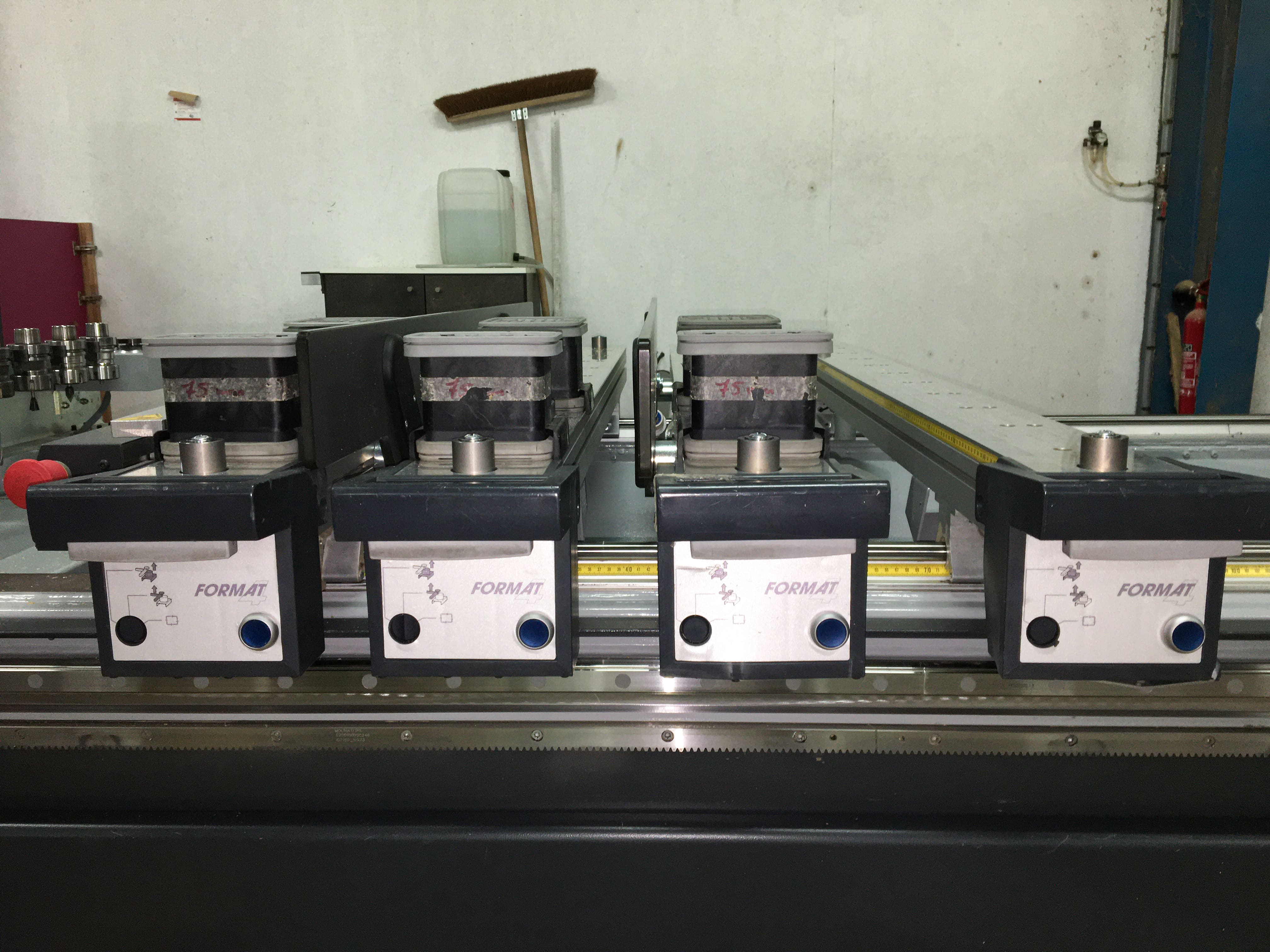 Used Format 4 Profit H 350 - CNC Machining Center - 2016