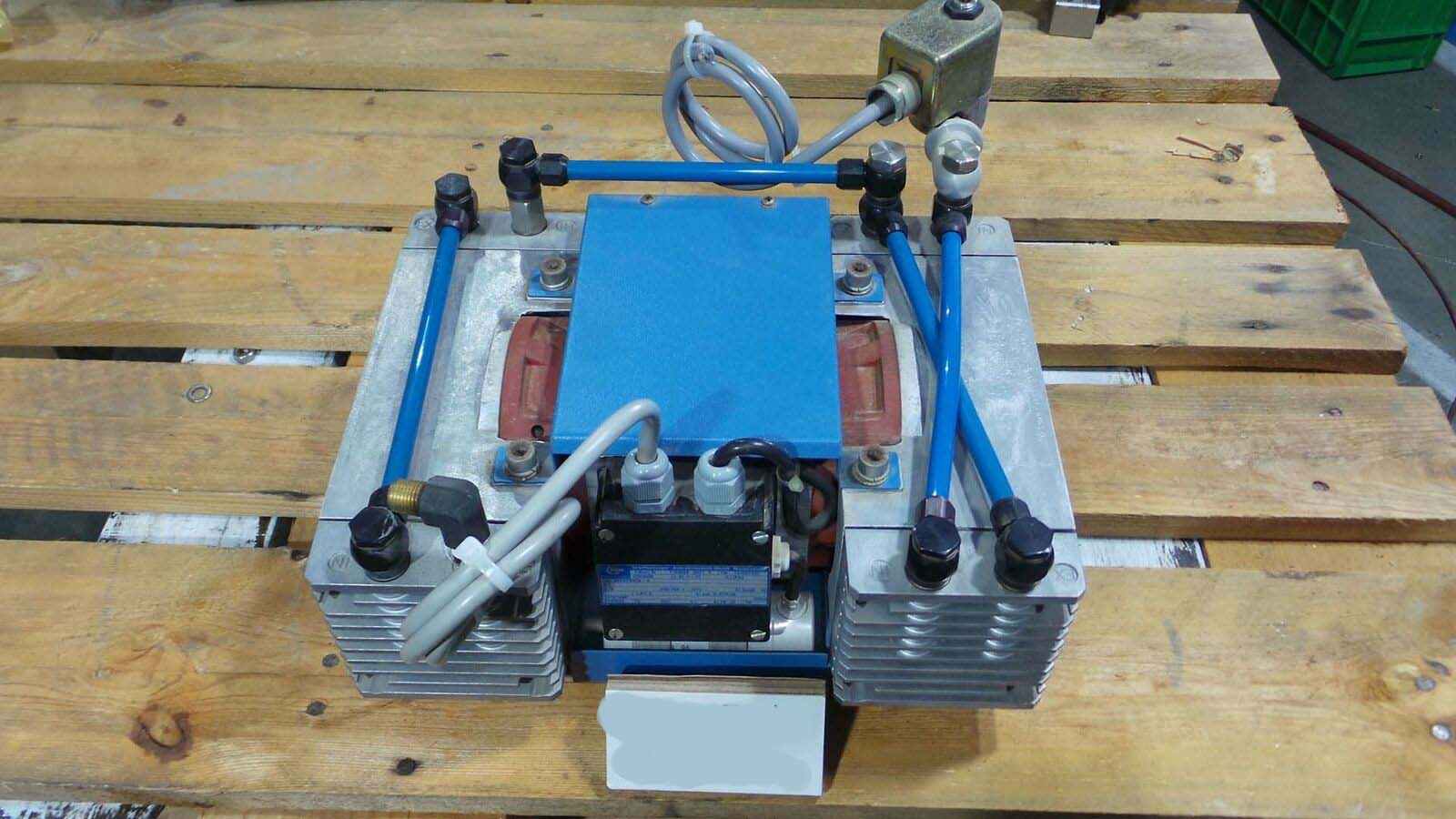 Used ABM Vacuubrand 4EKGF63CX-4 Pump, 4EKGF63CX-4 / 230V / 50~60Hz / 0,18kW / Diaphragm Vacuum Pump /