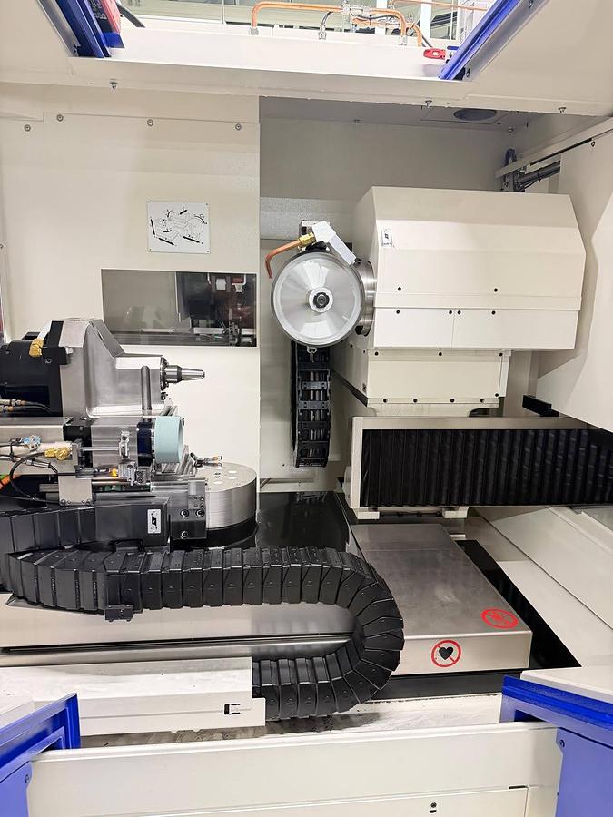 Used USED ROLLOMATIC 630XW Tool Grinder