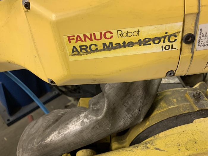 Used FANUC ARCMATE 120iC/10L 6 AXIS CNC MIG WELDING ROBOT WITH R30iA CONTROLLER