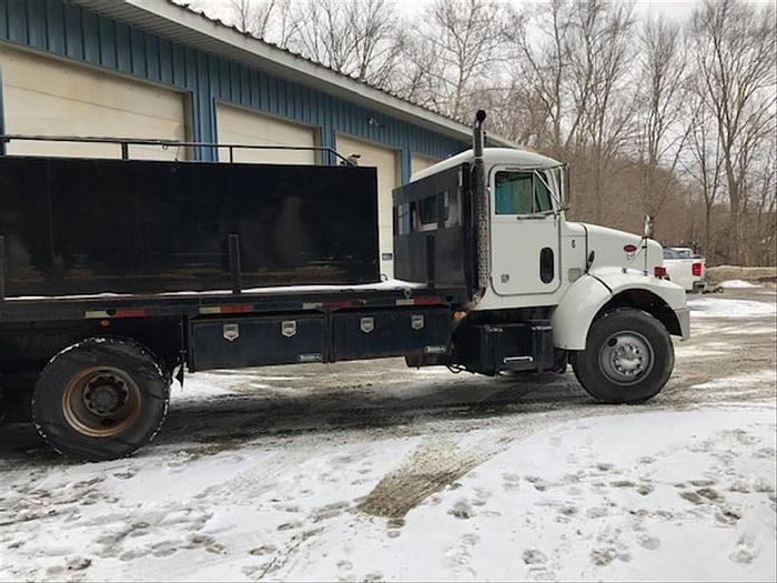 Used 2004 Peterbilt 1500 Gallon Water Truck