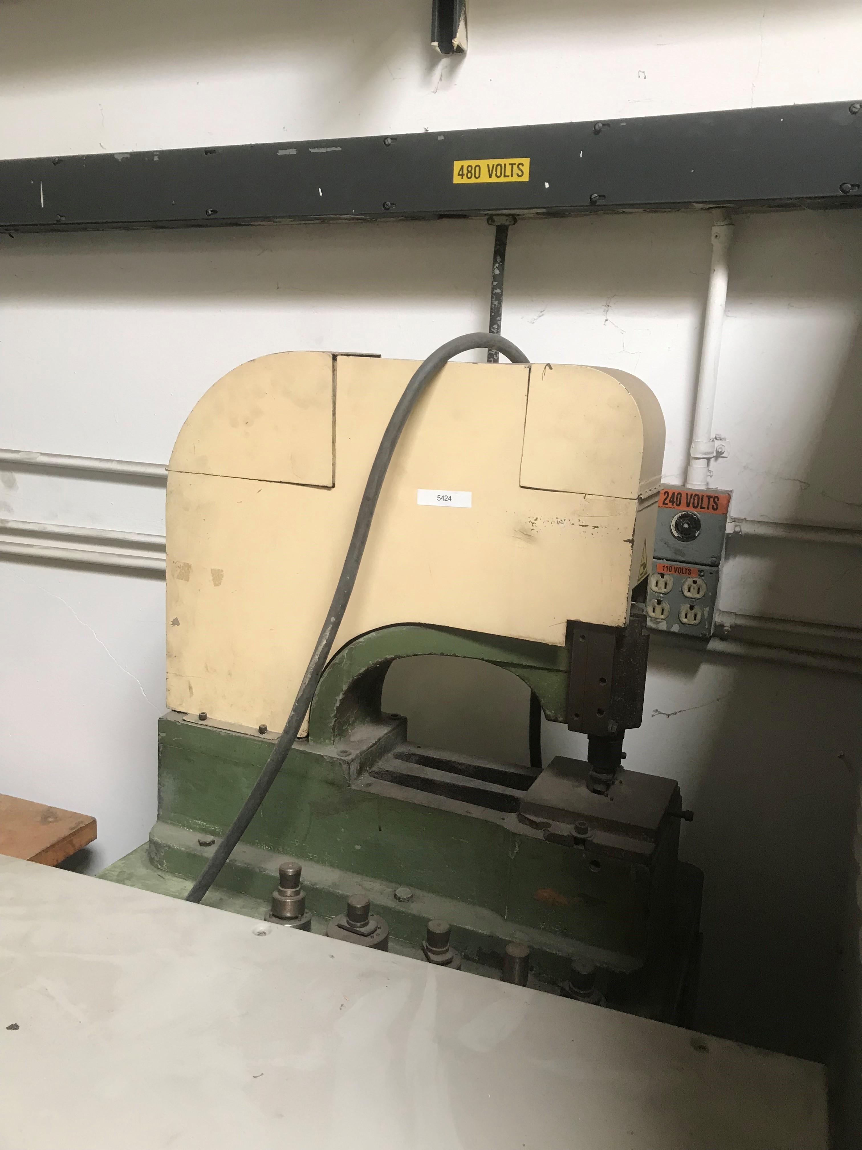 Used DIACRO #2 POWER SINGLE PUNCH 5 TON#5424 #1