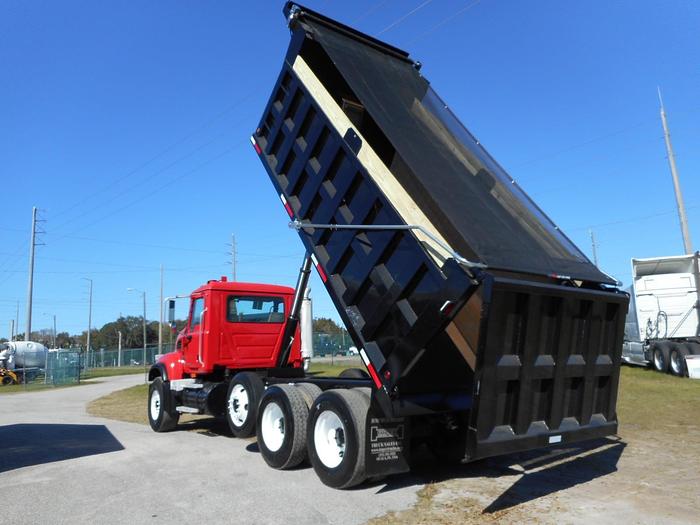 Used 2005 MACK GRANITE CV713