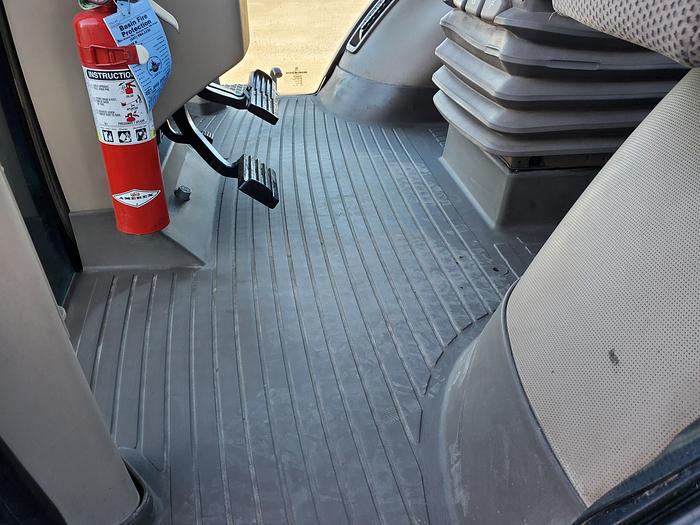 Used 2017 John Deere 8345R Tractor w/ IVT + ILS ** 3600 Hrs **