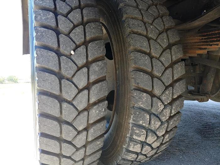 Used Versilift VST-40I 45ft Articulating & Telescopic MH Bucket Boom on 2013 Ford F550