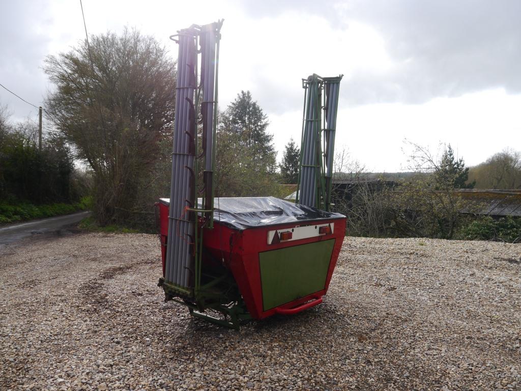 Used Nodet DPS12 Fertiliser Spreader