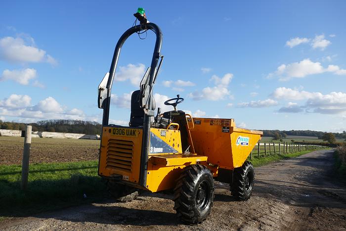 Used 2014 THWAITES 3 TONNE