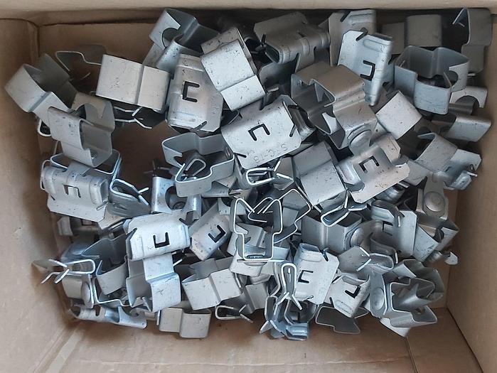 25 Stück Trägerklammern, Caddy SFC-18, Erico neuwertig